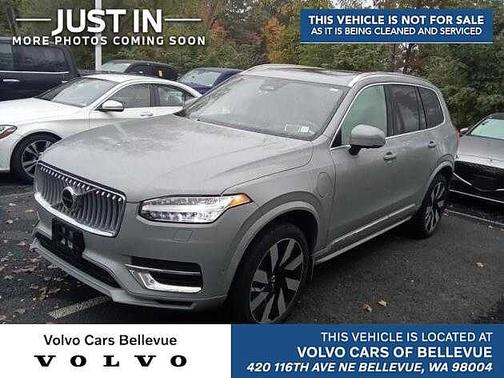 2024 Volvo XC90 T8 Ultimate Bright 7-Seater