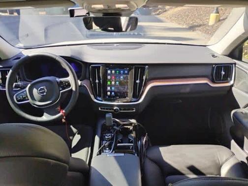 2023 Volvo S60 Recharge Plug-In Hybrid Plus Dark