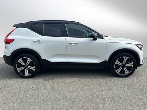 2023 Volvo XC40 Recharge Pure Electric Plus