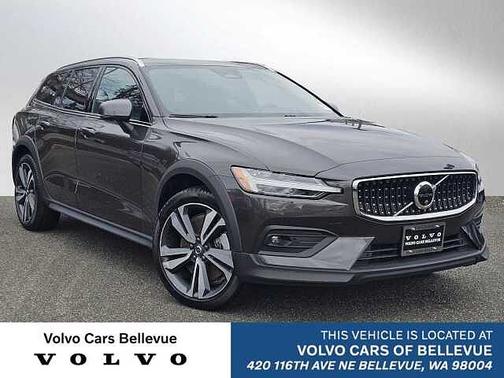 2025 Volvo V60 Cross Country Plus