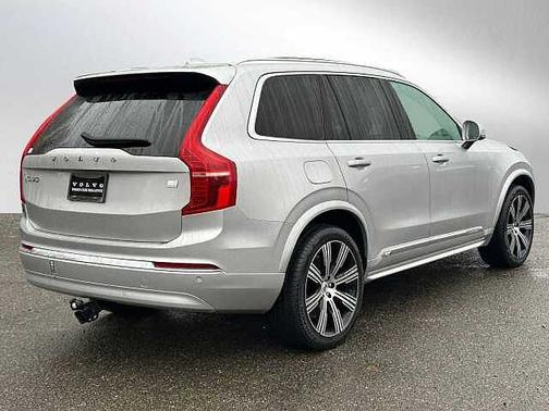 2022 Volvo XC90 T8 Inscription Expression Extended Range 7P