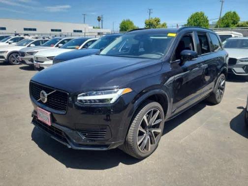 2023 Volvo XC90 Recharge Plug-In Hybrid Plus Dark 7-Seater