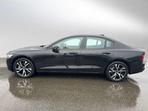 2024 Volvo S60 B5 Plus Dark