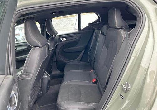 2023 Volvo XC40 Ultimate