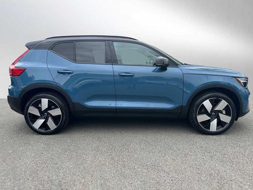 2023 Volvo XC40 Recharge Pure Electric Ultimate
