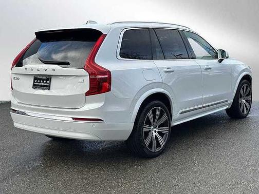 2024 Volvo XC90 T8 Ultimate Bright 7-Seater