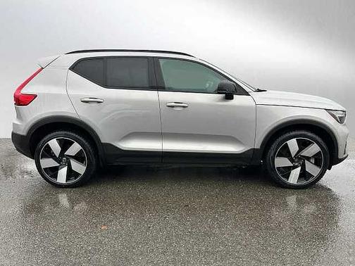 2023 Volvo XC40 Ultimate
