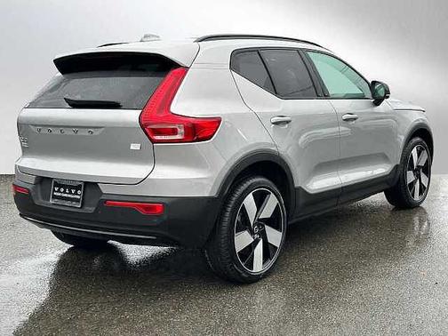 2023 Volvo XC40 Ultimate