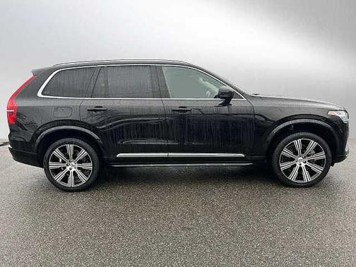 2024 Volvo XC90 T8 Ultimate Bright 7-Seater