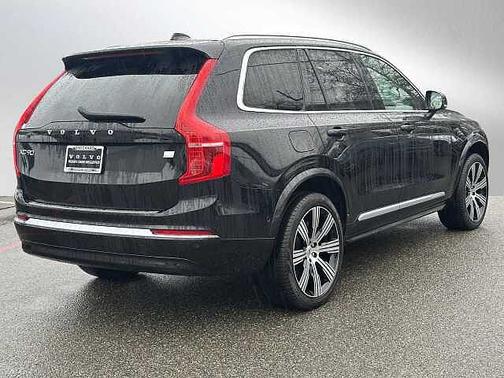 2024 Volvo XC90 T8 Ultimate Bright 7-Seater