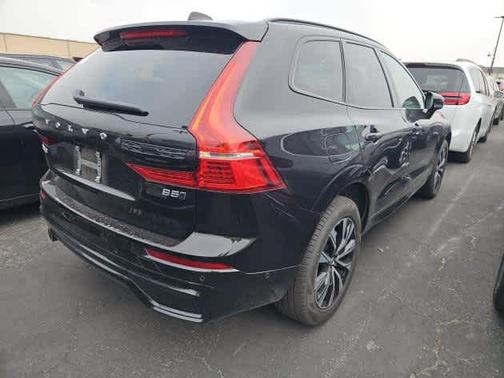 2025 Volvo XC60 B5 Plus