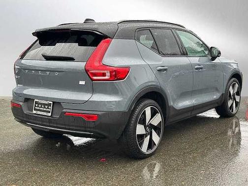 2023 Volvo XC40 Ultimate