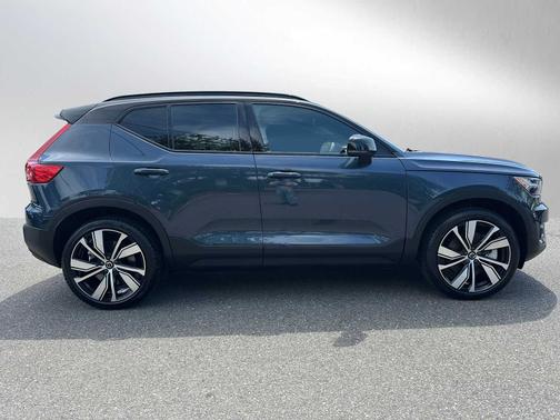 2022 Volvo XC40 Recharge Pure Electric Ultimate