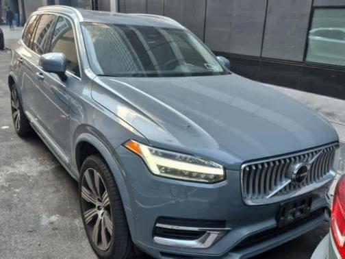 2023 Volvo XC90 Recharge Plug-In Hybrid Plus Bright 7-Seater