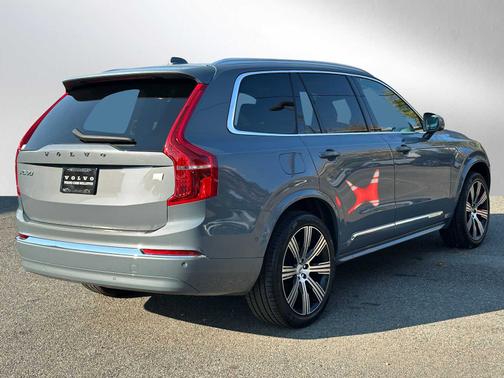 2023 Volvo XC90 Recharge Plug-In Hybrid Plus Bright 7-Seater