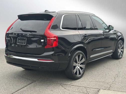 2023 Volvo XC90 Recharge Plug-In Hybrid Plus Bright 7-Seater