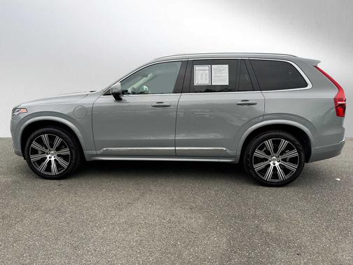 2024 Volvo XC90 Recharge Plug-In Hybrid T8 Ultimate Bright 7-Seater