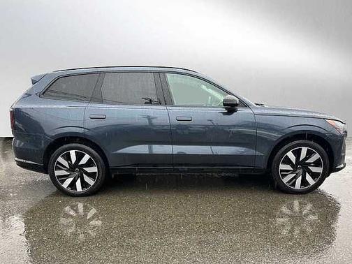 2025 Volvo EX90 Plus