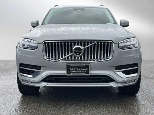 2024 Volvo XC90 B5 Plus Bright