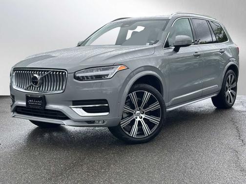 2024 Volvo XC90 B5 Plus Bright