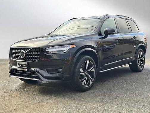 2023 Volvo XC90 Plus