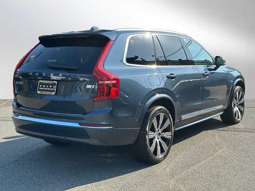 2023 Volvo XC90 Recharge Plug-In Hybrid Plus Bright 7-Seater