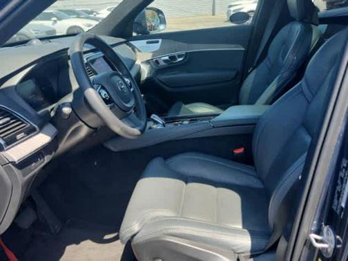 2023 Volvo XC90 Recharge Plug-In Hybrid Ultimate Bright 7-Seater