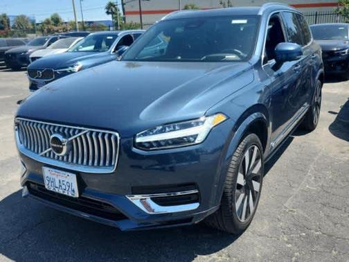 2023 Volvo XC90 Recharge Plug-In Hybrid Ultimate Bright 7-Seater