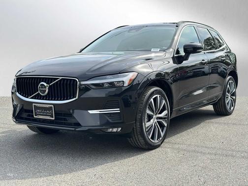2022 Volvo XC60 B5 AWD Momentum