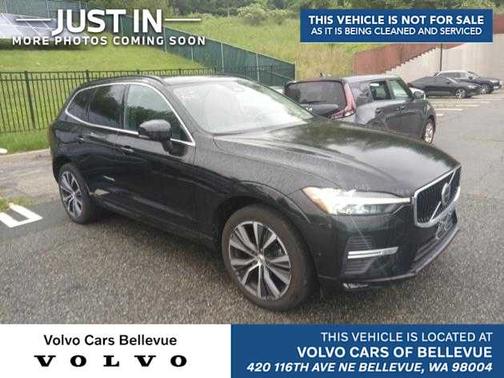 2022 Volvo XC60 B5 AWD Momentum