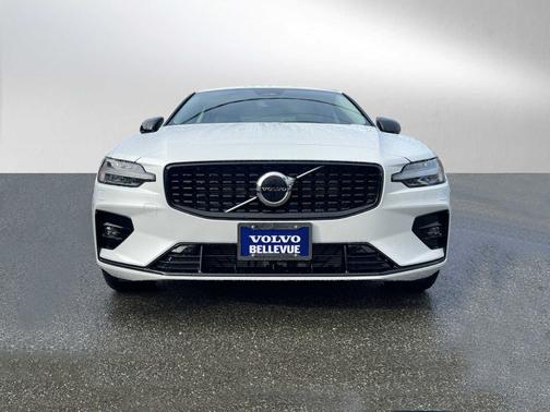 2024 Volvo S60 B5 Core Dark