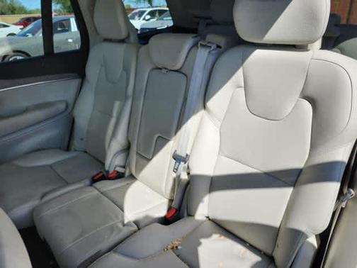 2023 Volvo XC90 Recharge Plug-In Hybrid Plus Bright 7-Seater