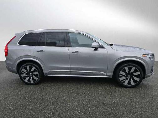 2023 Volvo XC90 Ultimate 6-Seater