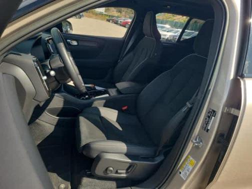 2023 Volvo XC40 Recharge Pure Electric Ultimate