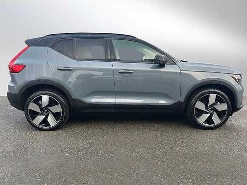 2023 Volvo XC40 Ultimate
