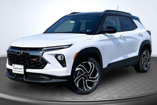 Iridescent Pearl Tricoat 2026 Chevrolet Trailblazer RS