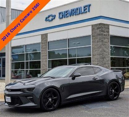 Photo 1 of 26 of 2016 Chevrolet Camaro 2SS