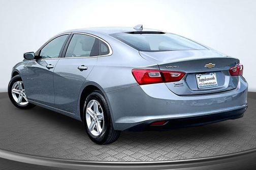 Sterling Gray Metallic 2024 Chevrolet Malibu FWD 1LT