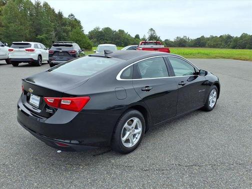 2017 Chevrolet Malibu 1LS