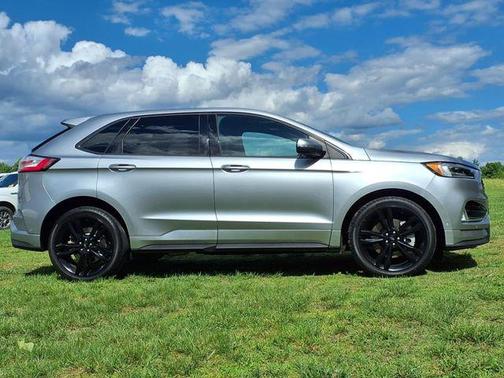 2021 Ford Edge ST
