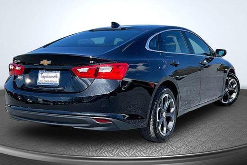 Mosaic Black Metallic 2023 Chevrolet Malibu FWD 1LT