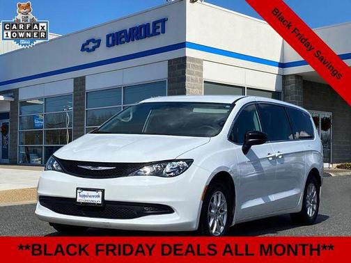 2024 Chrysler Voyager LX