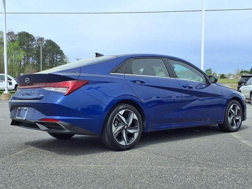 2023 Hyundai ELANTRA Limited