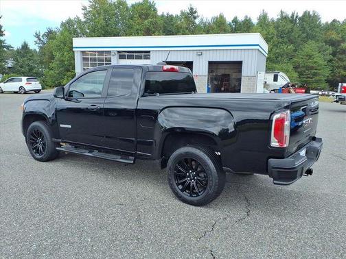 2022 GMC Canyon Elevation Standard