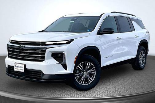 Summit White 2026 Chevrolet Traverse LT