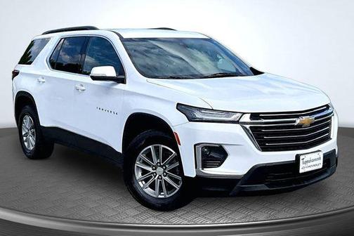 Summit White 2023 Chevrolet Traverse LT Leather