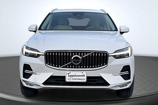 2023 Volvo XC60 B5 Plus Bright Theme