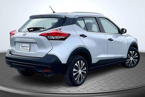 2019 Nissan Kicks S