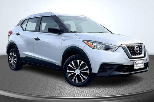 2019 Nissan Kicks S
