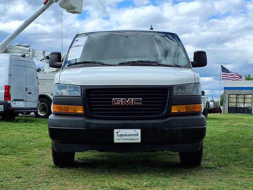 2023 GMC Savana 2500 Work Van